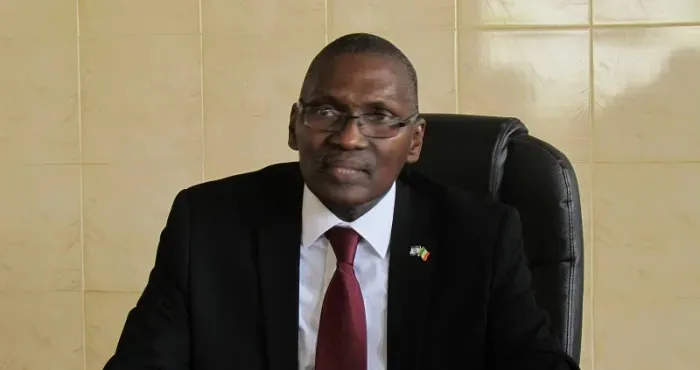 litterature-joel-nguesan-publie-porter-la-parole-un-sacerdoce